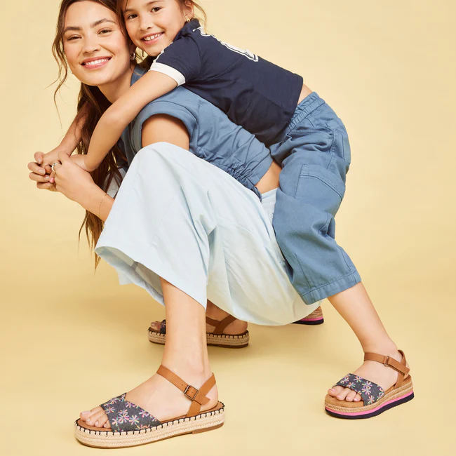 Sloane Strappy Sandal - Image 5